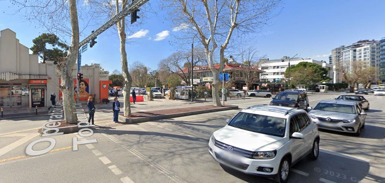 Devren Kiralık Dükkan Caddebostan Sahil Cemil Topuzlu 